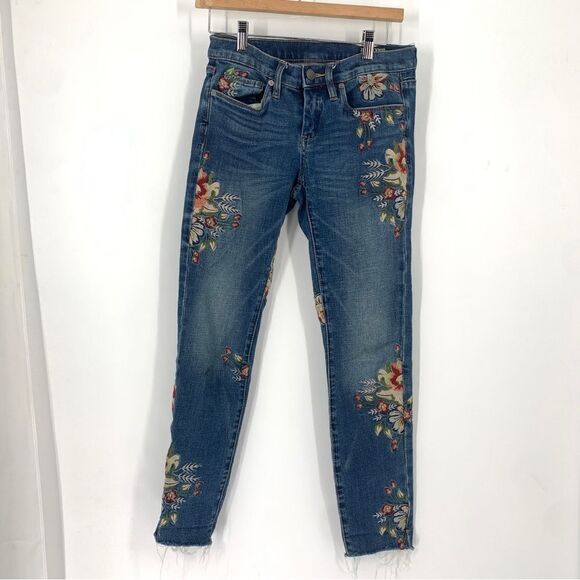 BlankNYC Sz 25 Skinny Classique  Floral Raw Hem Embroidered Stretch Skinny Jeans - Picture 1 of 10